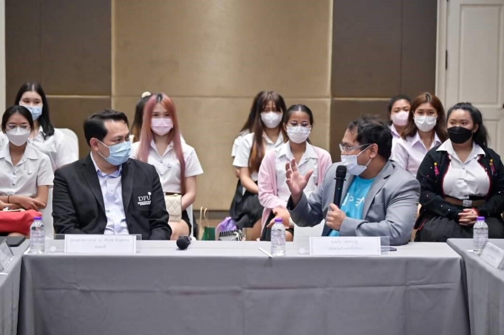 CEO PEAK และคณบดี CIBA DPU