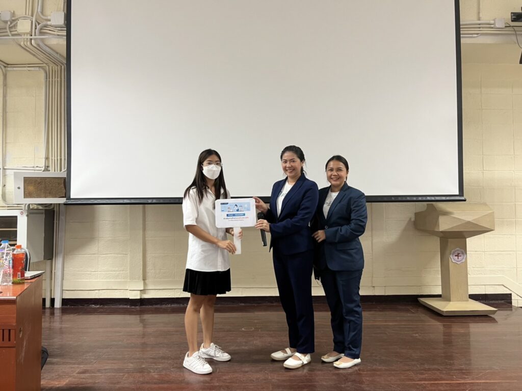 วิทยากร PEAK กับนักศึกษา มศว